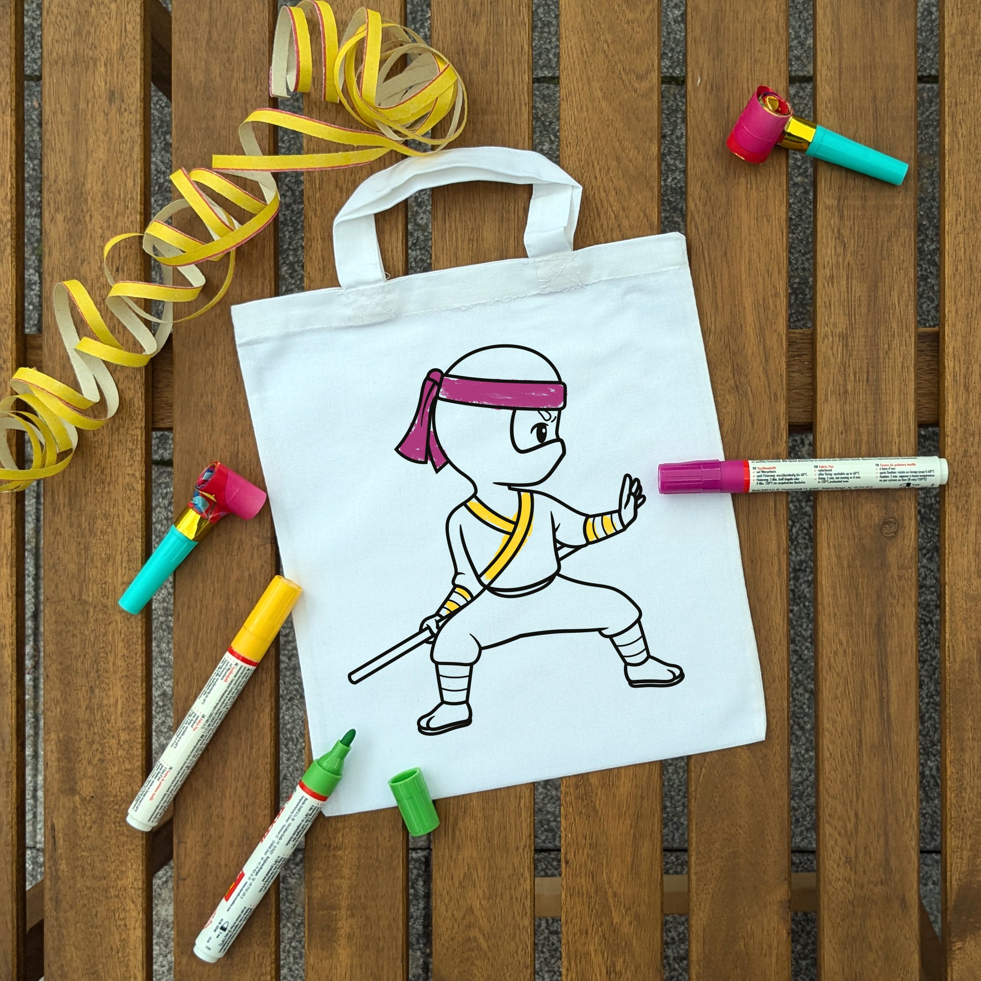 Ninja mit Stab Kindertaschen zum Ausmalen, 22 x 26 cm, 100% Baumwolle