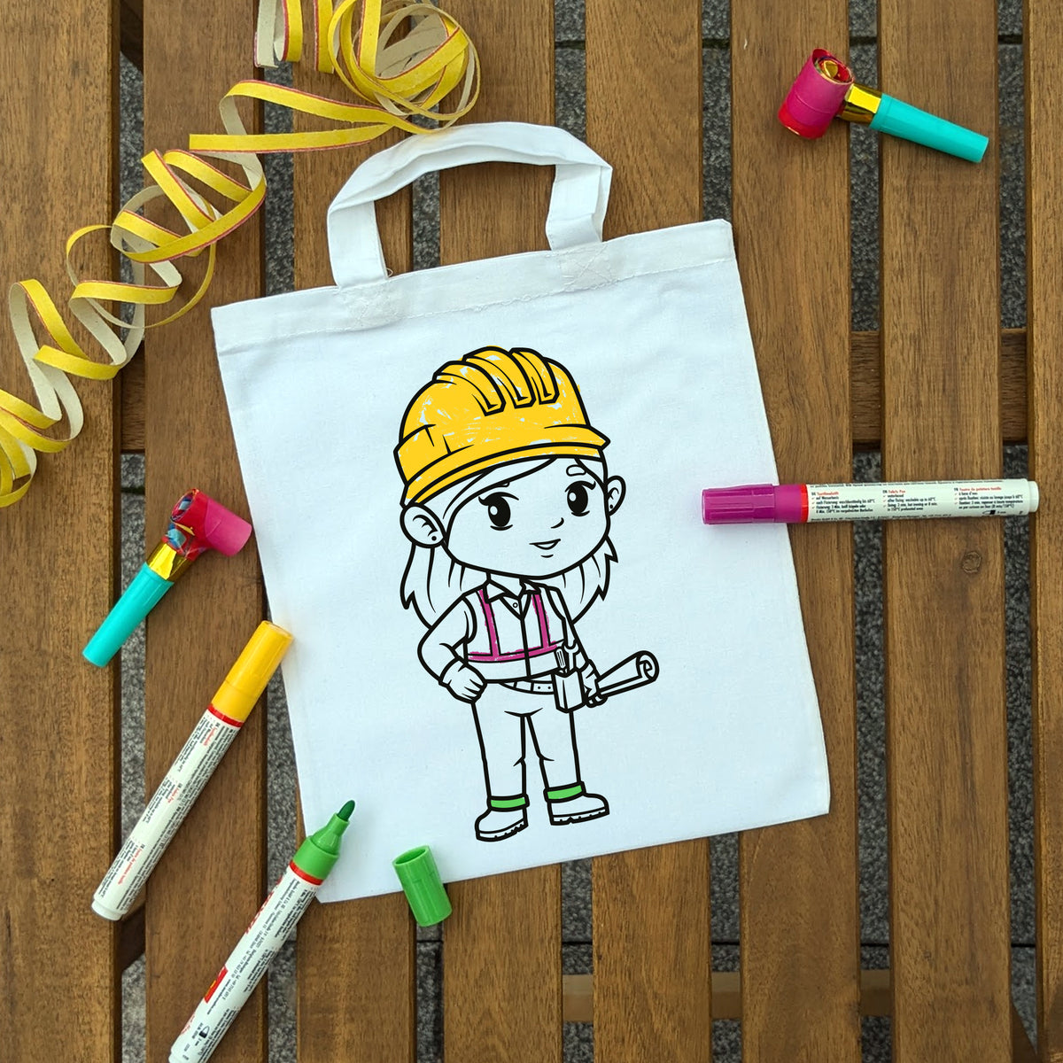 Bauarbeiterin Ausmaltasche für Kinder, bunt ausgemalt