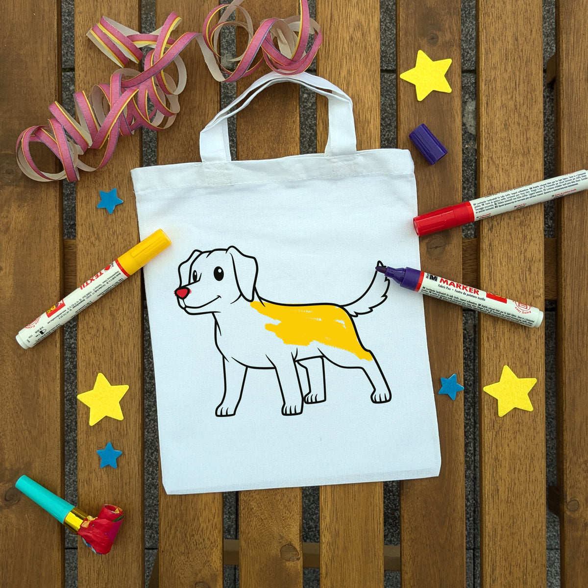Labrador Ausmaltasche für Kinder, bunt ausgemalt