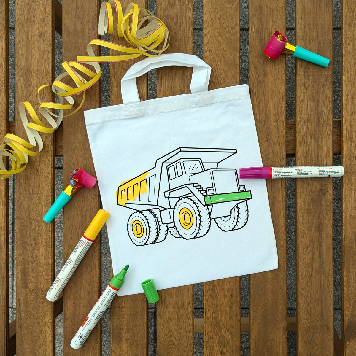Muldenkipper Ausmaltasche für Kinder, bunt ausgemalt