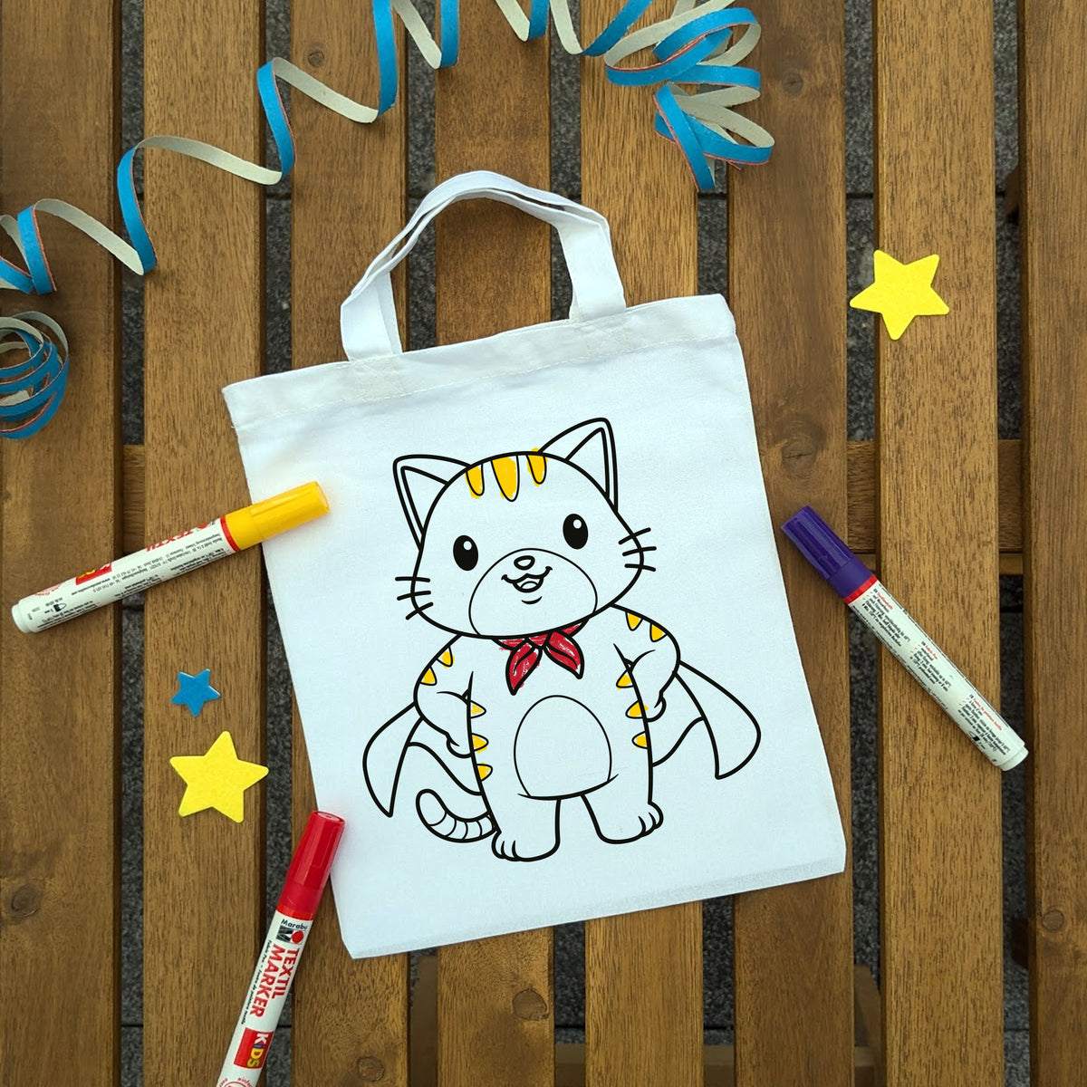 Superheldenkatze Ausmaltasche für Kinder, bunt ausgemalt